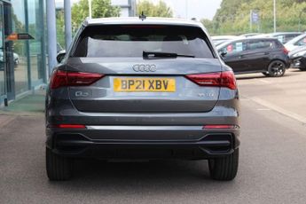 AUDI Q3 2.0 TDI 35 S line SUV 5dr Diesel S Tronic Euro 6 (s/s) (150 ps)