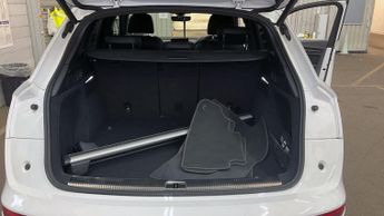 AUDI Q5 2.0 TDI 40 Black Edition SUV 5dr Diesel S Tronic quattro Euro 6 