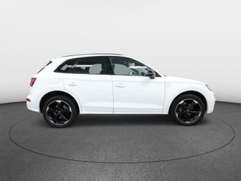 AUDI Q5 2.0 TDI 40 Black Edition SUV 5dr Diesel S Tronic quattro Euro 6 