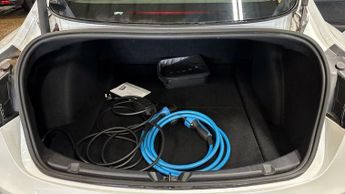 TESLA Model 3 (Dual Motor) Long Range Saloon 4dr Electric Auto 4WDE (346 ps)