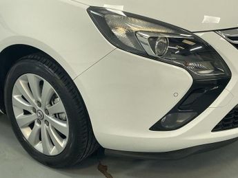 VAUXHALL ZAFIRA TOURER 1.4i Turbo Energy MPV 5dr Petrol Manual Euro 6 (140 ps) - AA INS