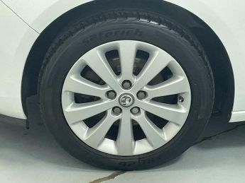 VAUXHALL ZAFIRA TOURER 1.4i Turbo Energy MPV 5dr Petrol Manual Euro 6 (140 ps) - AA INS