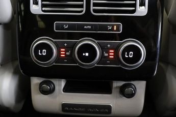 LAND ROVER RANGE ROVER 3.0 TD V6 Vogue SUV 5dr Diesel Auto 4WD Euro 6 (s/s) (258 ps)