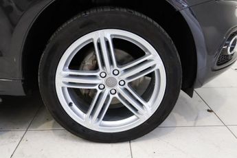 AUDI Q5 2.0 TDI S line Plus SUV 5dr Diesel S Tronic quattro Euro 5 (s/s)