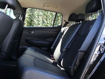 NISSAN LEAF 39kWh N-Connecta Hatchback 5dr Electric Auto (150 ps)