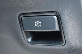 MERCEDES-BENZ CLA 2.1 CLA220d AMG Line Coupe Diesel 7G-DCT (177ps)