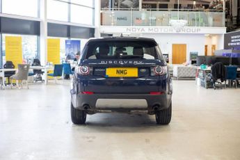 LAND ROVER DISCOVERY SPORT 2.0 TD4 HSE SUV 5dr Diesel Auto 4WD Euro 6 (s/s) (180 ps)