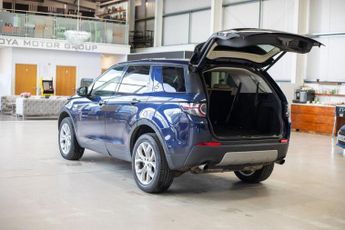 LAND ROVER DISCOVERY SPORT 2.0 TD4 HSE SUV 5dr Diesel Auto 4WD Euro 6 (s/s) (180 ps)