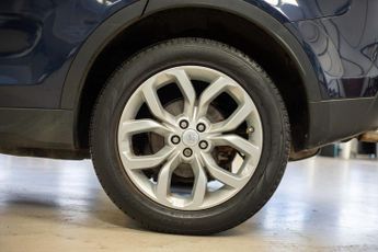 LAND ROVER DISCOVERY SPORT 2.0 TD4 HSE SUV 5dr Diesel Auto 4WD Euro 6 (s/s) (180 ps)
