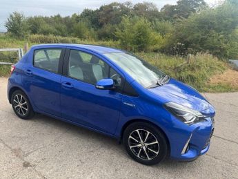 TOYOTA YARIS 1.5 VVT-h Icon Tech Hatchback 5dr Petrol Hybrid E-CVT Euro 6 (s/