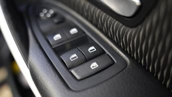 BMW 3 SERIES 3.0 330d SE Touring 5dr Diesel Auto xDrive Euro 5 (s/s) (258 ps)