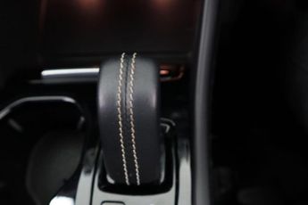 VOLVO XC40 2.0 D3 R-Design Auto Euro 6 (s/s) 5dr