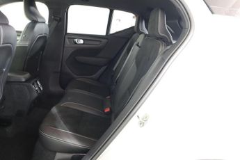 VOLVO XC40 2.0 D3 R-Design Auto Euro 6 (s/s) 5dr