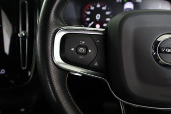 VOLVO XC40 2.0 D3 R-Design Auto Euro 6 (s/s) 5dr