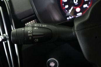 VOLVO XC40 2.0 D3 R-Design Auto Euro 6 (s/s) 5dr