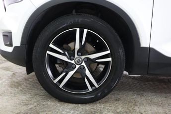 VOLVO XC40 2.0 D3 R-Design Auto Euro 6 (s/s) 5dr