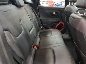 JEEP RENEGADE 2.0 MultiJetII Trailhawk SUV 5dr Diesel Auto 4WD Euro 6 (s/s) (1