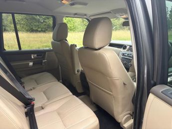 LAND ROVER DISCOVERY 4 3.0 SD V6 SE Tech SUV 5dr Diesel Auto 4WD Euro 5 (s/s) (255 bhp)