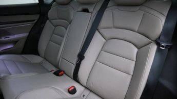 PORSCHE TAYCAN Performance 79.2kWh Saloon 4dr Electric Auto RWD (408 ps)