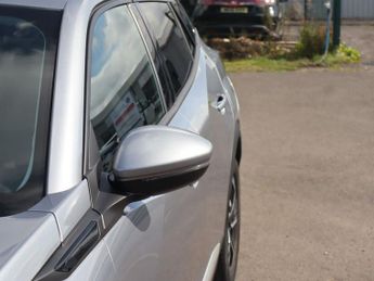 PEUGEOT 2008 1.2 PureTech Allure SUV 5dr Petrol EAT Euro 6 (s/s) (130 ps)