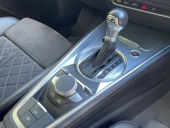AUDI TT 2.0 TFSI 40 S line Coupe 3dr Petrol S Tronic Euro 6 (s/s)