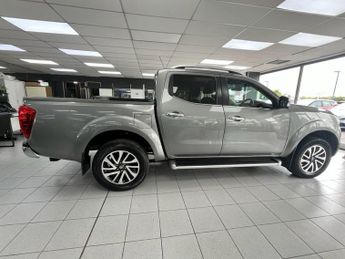 NISSAN NAVARA 2.3 dCi Tekna Pickup Double Cab 4dr Diesel Auto 4WD Euro 6 (190 