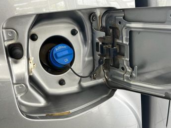 NISSAN NAVARA 2.3 dCi Tekna Pickup Double Cab 4dr Diesel Auto 4WD Euro 6 (190 