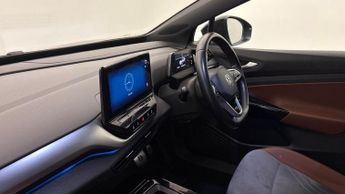 VOLKSWAGEN ID.4 Pro Performance 77kWh 1ST Edition SUV 5dr Electric Auto (204 ps)
