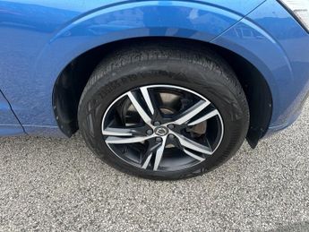 VOLVO XC60 2.0 D4 R-Design SUV 5dr Diesel Auto AWD Euro 6 (s/s) (190 ps)