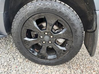 LAND ROVER DEFENDER 3.0 D200 MHEV Hard Top SUV 3dr Diesel Auto 4WD SWB Euro 6 (s/s) 