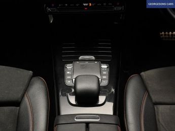 MERCEDES-BENZ A-CLASS 1.3 A180 AMG Line (Executive) Hatchback 5dr Petrol 7G-DCT Euro 6