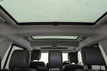 LAND ROVER DISCOVERY 4 3.0 SD V6 HSE SUV 5dr Diesel Auto 4WD Euro 6 (s/s) (256 bhp)