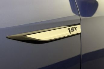 VOLKSWAGEN ID.4 Pro Performance 77kWh 1ST Edition SUV 5dr Electric Auto (204 ps)