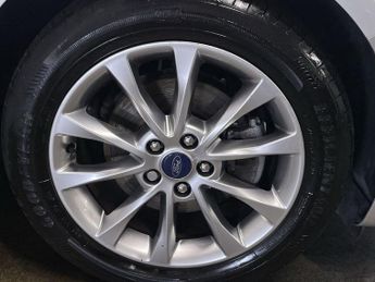 FORD MONDEO 2.0 TiVCT Zetec Edition Estate 5dr Petrol Hybrid CVT Euro 6 (s/s