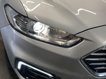 FORD MONDEO 2.0 TiVCT Zetec Edition Estate 5dr Petrol Hybrid CVT Euro 6 (s/s