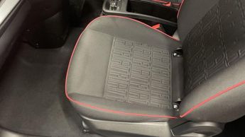 FIAT 500e C 42kWh RED Convertible 2dr Electric Auto (118 ps)