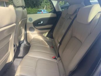 LAND ROVER RANGE ROVER EVOQUE 2.0 TD4 SE Tech SUV 5dr Diesel Auto 4WD Euro 6 (s/s) (180 ps)