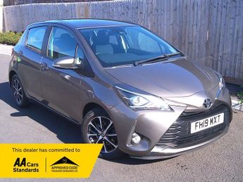 Toyota Yaris 1.5 VVT-i Icon Tech Hatchback 5dr Petrol CVT Euro 6 (111 ps)