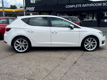 SEAT LEON 2.0 TDI CR FR Hatchback 5dr Diesel DSG Euro 5 (s/s) (150 ps)