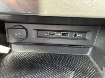 VOLKSWAGEN TIGUAN 2.0 TDI R-Line SUV 5dr Diesel DSG 4Motion Euro 6 (s/s) (150 ps)