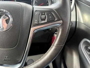 VAUXHALL MOKKA 1.4T SE SUV 5dr Petrol Auto 2WD Euro 5 (140 ps)