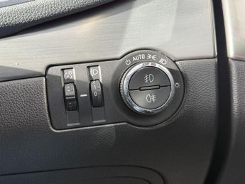 VAUXHALL MOKKA 1.4T SE SUV 5dr Petrol Auto 2WD Euro 5 (140 ps)