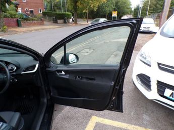 PEUGEOT 207 1.4 Active Hatchback 5dr Petrol Manual Euro 5 (75 ps)