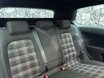 VOLKSWAGEN GOLF 2.0 TSI GPF GTI Performance Hatchback 3dr Petrol DSG Euro 6 (s/s