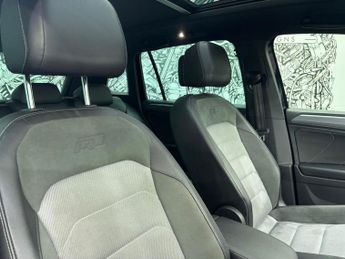 VOLKSWAGEN TIGUAN 2.0 TDI R-Line Tech SUV 5dr Diesel DSG 4Motion Euro 6 (s/s) (150