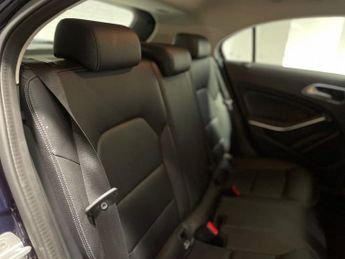MERCEDES-BENZ A-CLASS 1.5 A180d Sport (Executive) Hatchback 5dr Diesel 7G-DCT Euro 6 (