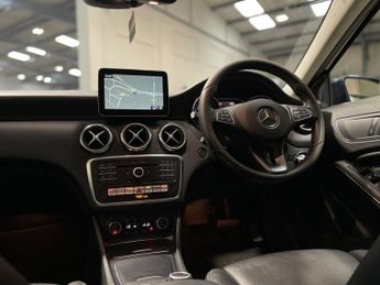 MERCEDES-BENZ A-CLASS 1.5 A180d Sport (Executive) Hatchback 5dr Diesel 7G-DCT Euro 6 (