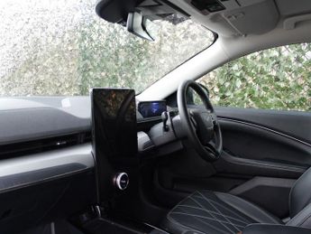 FORD MUSTANG MACH-E Standard Range 70kWh SUV 5dr Electric Automatic (269 ps)