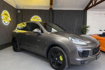 PORSCHE CAYENNE 3.0 V6 E-Hybrid S SUV 5dr Petrol Plug-in Hybrid TiptronicS 4WD E