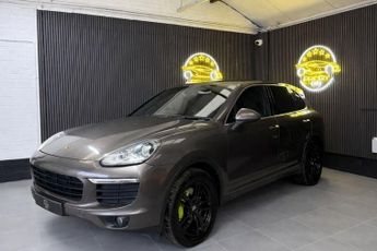PORSCHE CAYENNE 3.0 V6 E-Hybrid S SUV 5dr Petrol Plug-in Hybrid TiptronicS 4WD E